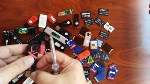 ЭТО УЖЕ НЕ СЕКРЕТ ЧТО ВНУТРИ ФЛЕШКИ. РАЗБЕРАЕМ ФЛЕШКУ ВДРЕБЕЗГИ. ЗНАКОМИМСЯ С РАЗНЫМИ ВИДАМИ ФЛЕШЕК