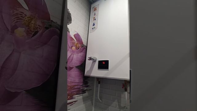 Видео обзор: водонагреватель Haier ES 80 V-F1(R) смотреть онлайн