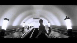 "Бывает все на свете хорошо"."Я шагаю по Москве".