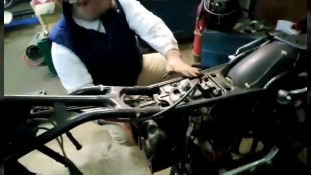 HONDA CB 900 BOLDOR Novogodisnje Sklapanje смотреть онлайн