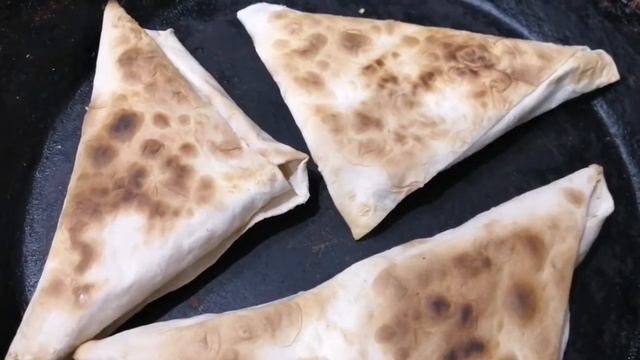 Треугольники из лаваша с сытной и легкой начинкой/перекус/готовим быстро!