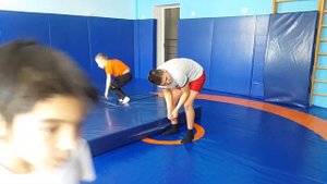 разминка в секции греко-римской борьбы