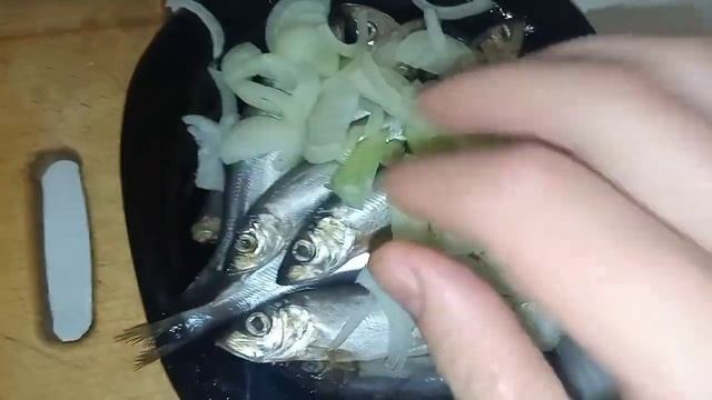 КАРТОШКА В МУНДИРЕ С РЫБОЙ САЛАКА БЮДЖЕТНОЕ БЫСТРОЕ И ПОЛЕЗНОЕ БЛЮДО КАК ЗАПЕКАТЬ В ДУХОВКЕ ГОТОВИТ