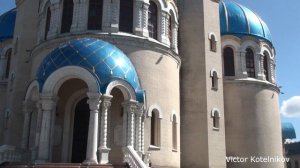 Колокольный звон в храме Живоначальной  Троицы, 1000 лет крещения Руси.