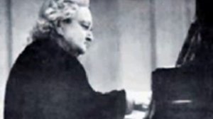 Maria Yudina plays Beethoven Concerto No. 5, Op. 73 (3/4)