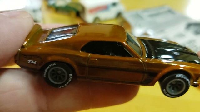 Hot Wheels 2015 69  Ford Mustang boss 302 super treasure hunt unboxing review смотреть онлайн