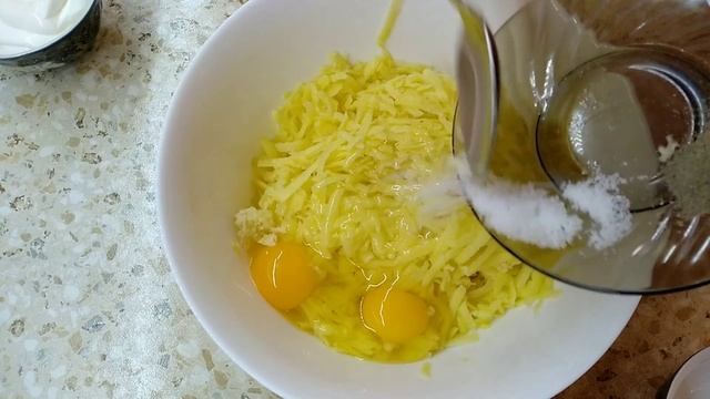 Картофельная запеканка с сыром / Картофельная запеканка простой рецепт