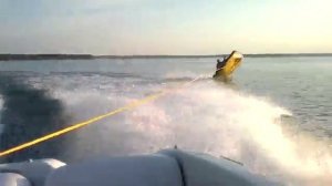 Минское море катание на ватрушке!!(вид с катера)