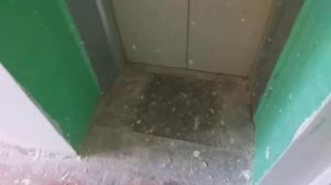 Старый лифт залипайка вместе с новым лифтом во Владивостоке!