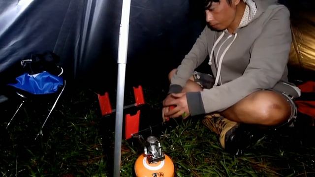 SOLO CAMPING IN HEAVY RAIN AND THUNDERSTORMS • SOLO CAMPING HEAVY RAIN STORM,NON STOP RAIN,ASMR смотреть онлайн