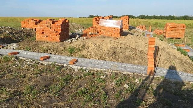 Рецепт с упаковки. Начали класть цоколь по учебникам. VLOG 29.08.22 смотреть онлайн