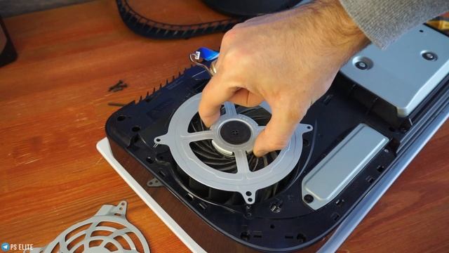 PS5 после года. Как правильно почистить от пыли, без снятия гарантийных пломб?