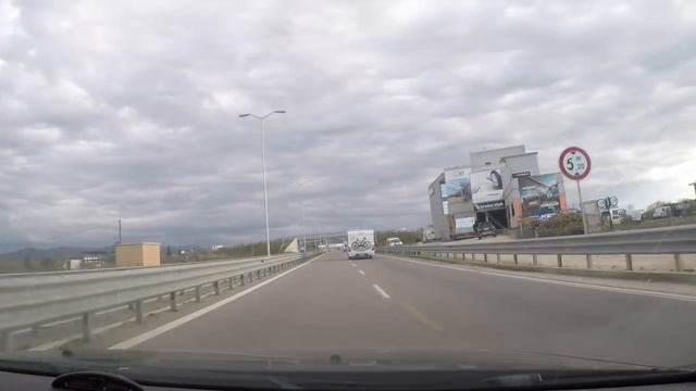Жизнь в Автодоме зимой в Албании. Едем во Влёру