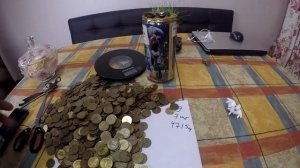 Сколько 10 рублевых монет в банке из под пива 1 литр? Разбил копилку! Частота встречаемости.