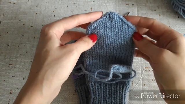 Варежки спицами  Простой способ вязания. Мк смотреть онлайн