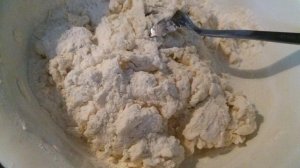 Вареники с замороженной вишней