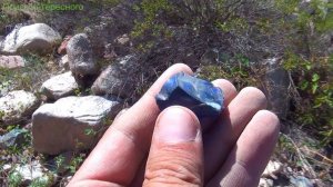 Камень синий Азимут можно найти в горах