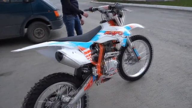 Мото-салон ЕМОТО. Обзор KAYO K1. смотреть онлайн