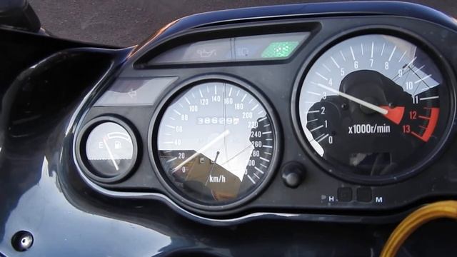 Kawasaki ZZR 1100 9247