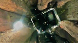 Древний колодец, 50 метров. Подводный поиск ценных объектов. Погружение подводной видеокамеры на дно