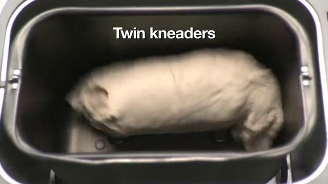 Masina paine marca Kenwood (BM900) - www.pentrugatit.ro смотреть онлайн