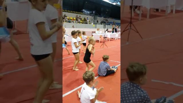 Зайка и Морковка смотреть онлайн