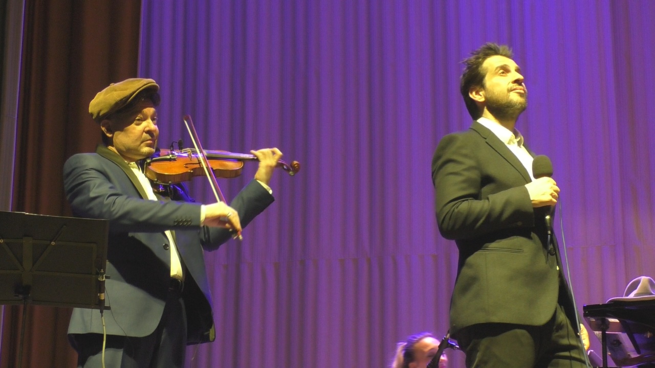 ПЕТР НАЛИЧ И КВАРТЕТ STRADIВАЛЕНКИ В ЦЕНТРАЛЬНОМ ДОМЕ УЧЕНЫХ 22.04.2022 - ПАРИЖСКИЙ СНЕГ