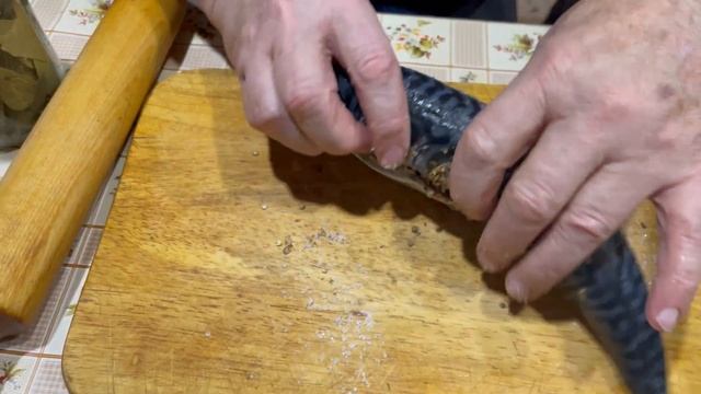 Как быстро и вкусно посолить скумбрию! Два способа засолки скумбрии.Малосольная скумбрия!