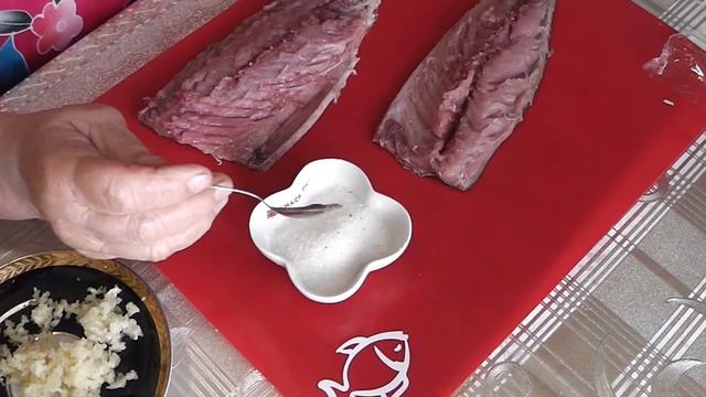 Скумбрия как солёное сало