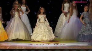 Маленькая Красавица России 2011. Выход в коктельных платьях