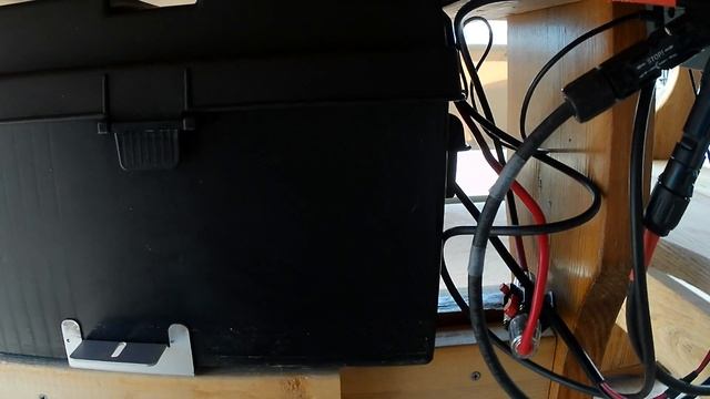 Self-Contained Solar Powered Picnic Table with USB ports and AC outlet смотреть онлайн