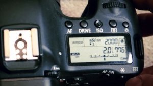 Как фотографировать самого себя / Настройки зеркальной камеры