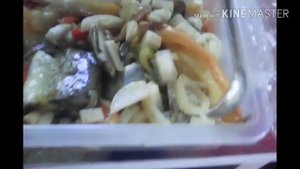 ДАЙКОН - сладкая японская редька,но иногда может горчить...
