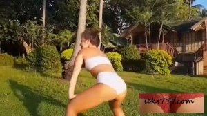 Тверк на природе (Twerk in the nature)