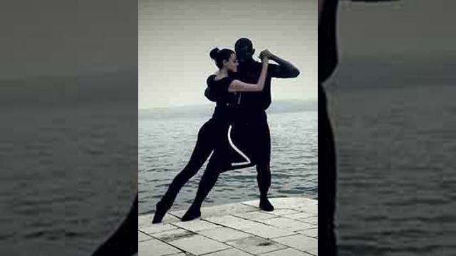 Gerilson Insrael - Fico Buluzento (Kizomba 2K18) смотреть онлайн