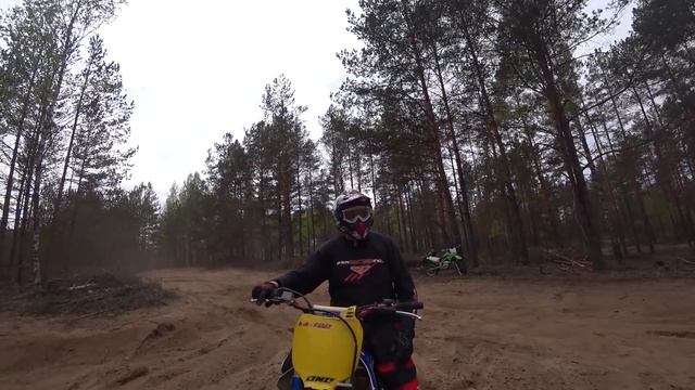 рулем до земли, почти достал смотреть онлайн