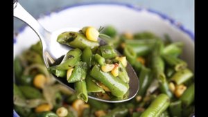 Салат из консервированной стручковой фасоли