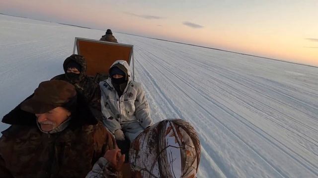 Летим на снегоходе с ветерком на рыбалку. Снимаю на Gopro hero 8 black смотреть онлайн