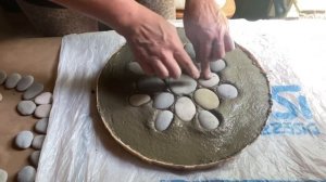 Тротуарная плитка для садовой дорожки из бетона и камней своими руками.