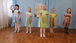 Песня на стихи М.В. Исаковского  "Зелёными просторами"