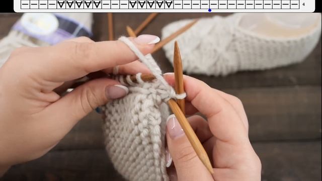 Бесшовные следки «Бантики» спицами ? Knitted seamless slippers "Bows" смотреть онлайн