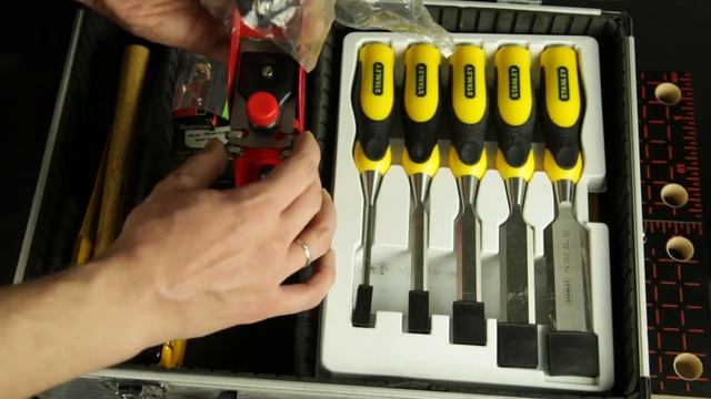 Ремонт гитары? Кастом проект? Покажу, что у меня есть. смотреть онлайн