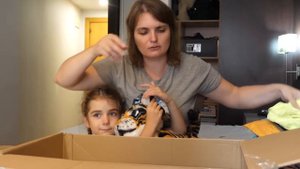 VLOG Распаковываем посылки из Украины. Ты жив