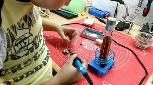 КАК СДЕЛАТЬ КАТУШКУ ТЕСЛА. ЧАЙНИКИ-ПАЯЛЬНИКИ.