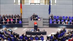 Dňa 12.09.2018 v Bundestagu Merkelová: "Kresťania, židia, moslimovia, všetci patria do Nemecka"