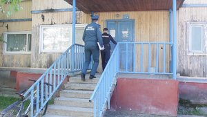 Не храните в подъездах коляски, самокаты и велосипеды.