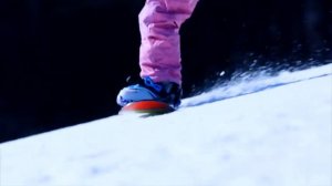 Соня Глебова. Ребенок на сноуборде 4 года. Snowboarding kids