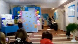 ?самый смешной показ моды на осенний бал !!!!