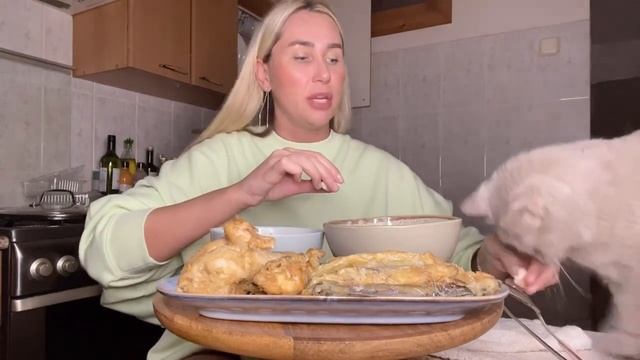 МУКБАНГ/ГОТОВАЯ ЕДА ИЗ ВКУСВИЛЛ/Обзор еды со скидкой смотреть онлайн