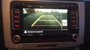 Камера заднего вида с траикторией движения установленая на Passat B6 седан